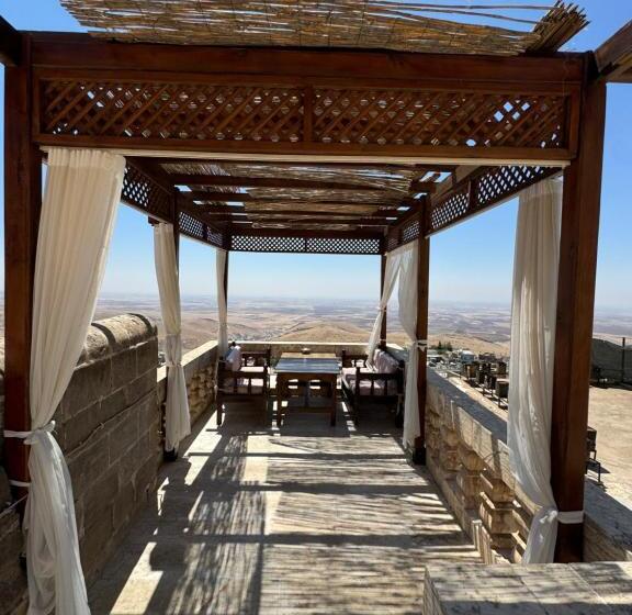 سوییت, Maristan Tarihi Konak