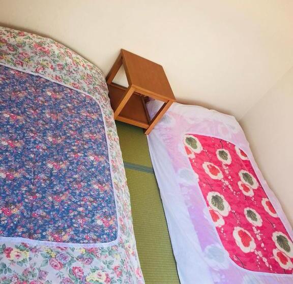 Quarto Triplo Estandar Banheiro Compartilhado, Minshuku Kaikeibo