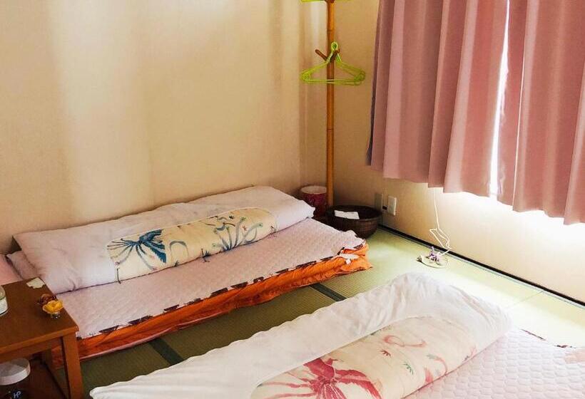 Quarto Triplo Estandar Banheiro Compartilhado, Minshuku Kaikeibo