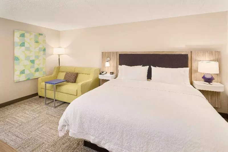 キングサイズベッドのデラックスルーム, Hampton Inn Lagrange Near Callaway Gardens