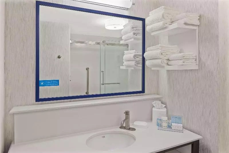 キングサイズベッドのデラックスルーム, Hampton Inn Lagrange Near Callaway Gardens