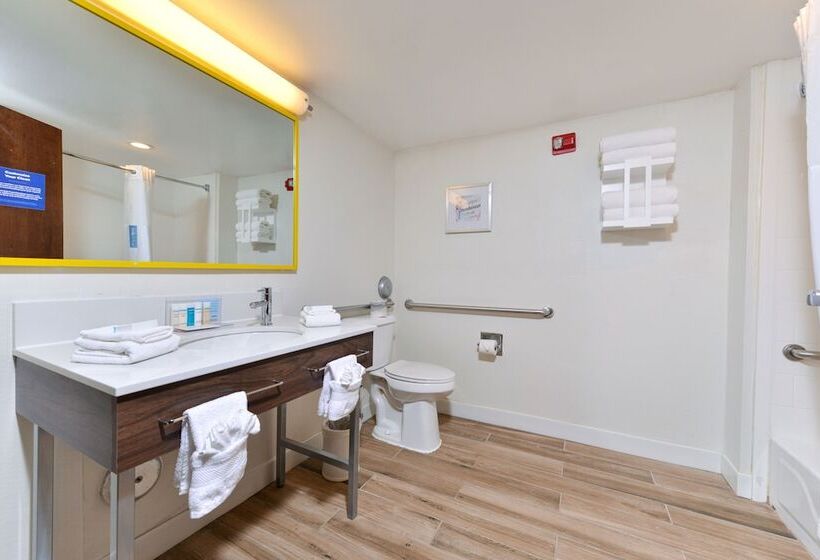 غرفة قياسية لذوى الاحتياجات الخاصة, Hampton Inn Raleigh/clayton I 40