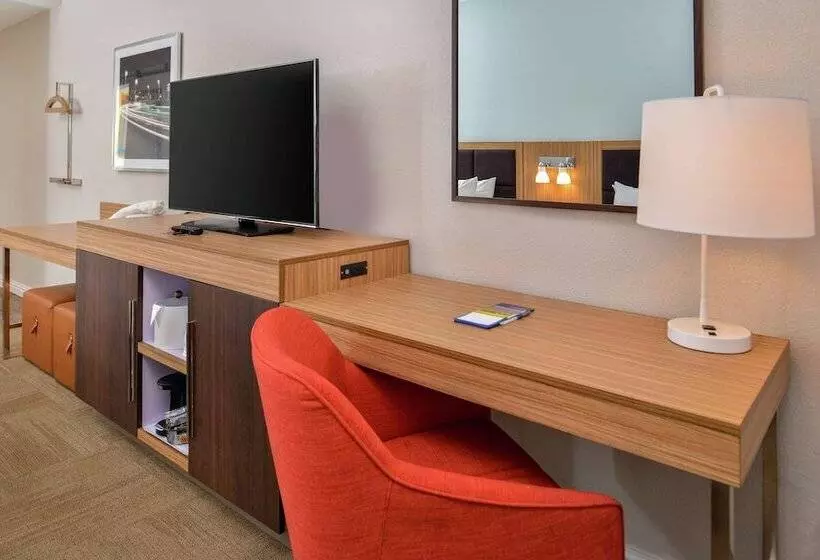 身障者適用スタンダードルーム, Hampton Inn Raleigh/clayton I 40