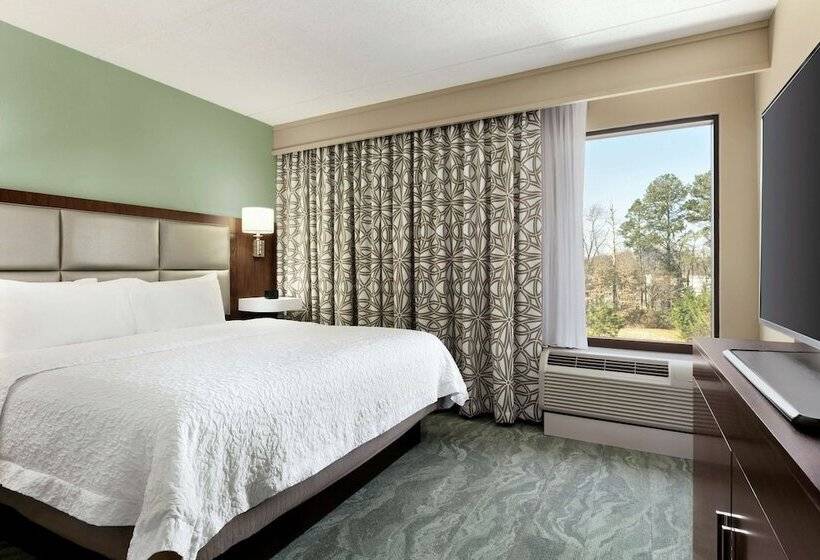 סוויטה עם ג'קוזי, Hampton Inn By Hilton Richmond North/ashland