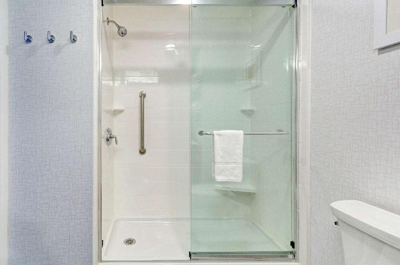 Стандартный Номер Кровать Кинг, Hampton Inn Salina