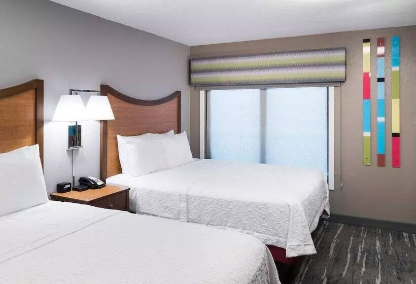 スタンダードスタジオ, Hampton Inn & Suites Chicagonorth Shore/skokie
