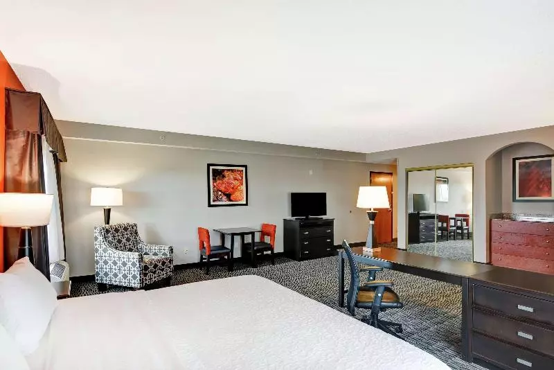 キングサイズベッドのエクゼクティブ, Hampton Inn West Palm Beach Florida Turnpike