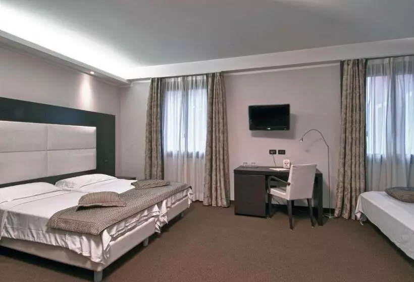 اتاق استاندارد چهار تخته, Villa Pannonia