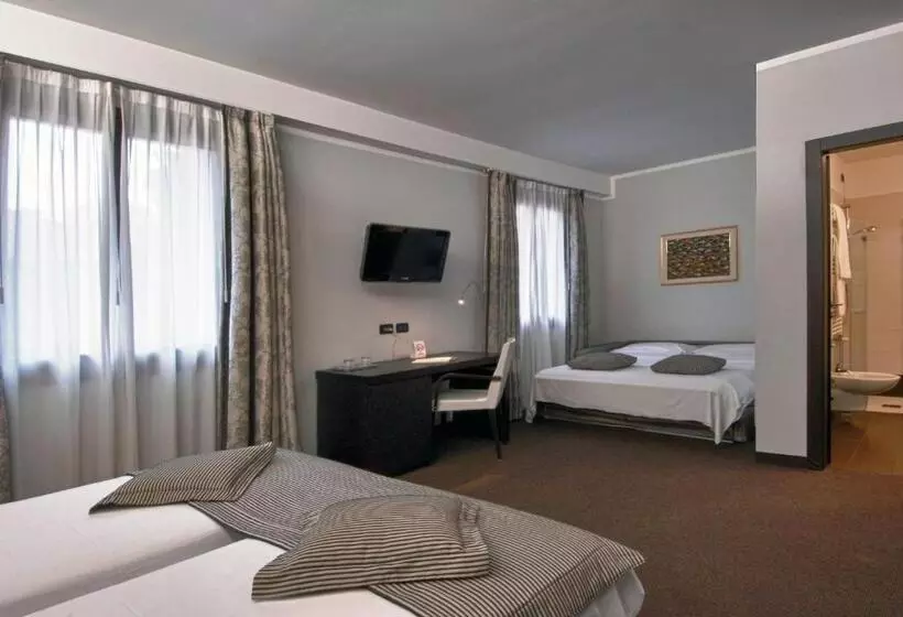 اتاق استاندارد چهار تخته, Villa Pannonia