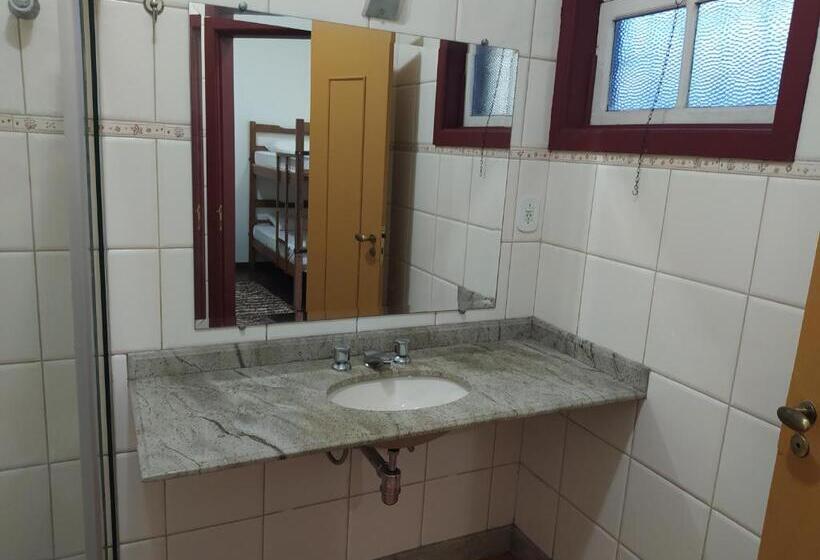 家庭间, Trilhas De Minas Hostel Camping