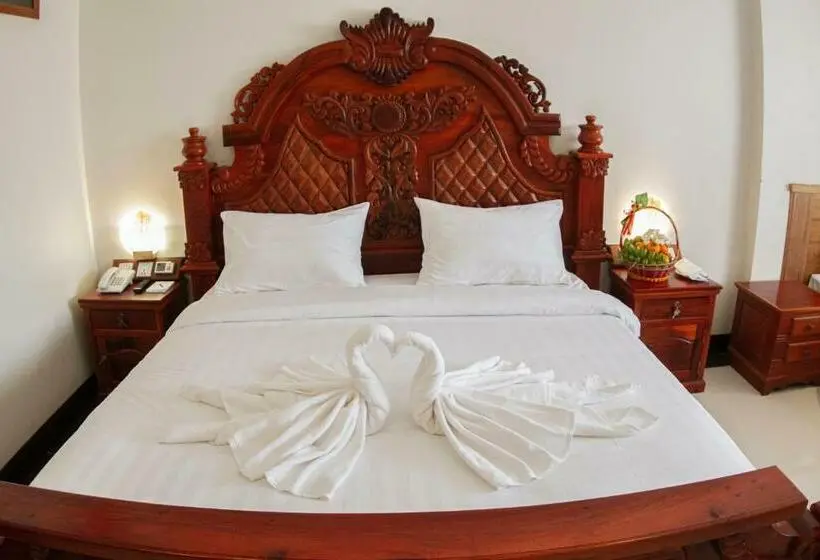 エクゼクティブスイート, Kampong Thom Palace