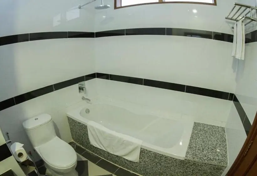 エクゼクティブスイート, Kampong Thom Palace