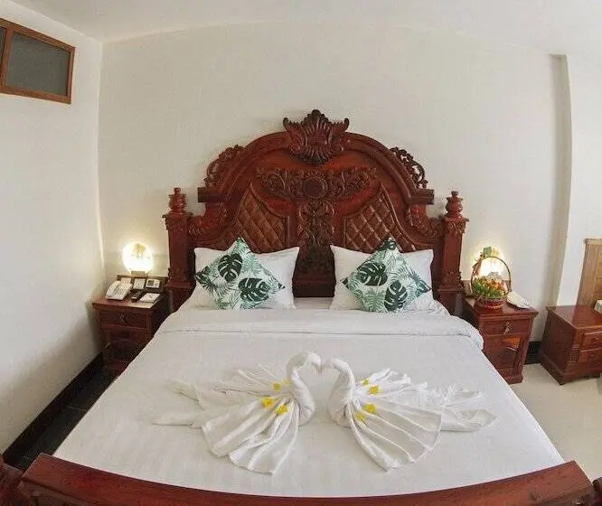 エクゼクティブスイート, Kampong Thom Palace