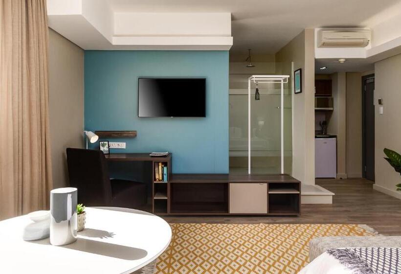 스탠다드 스튜디오, Wink Aparthotel Foreshore