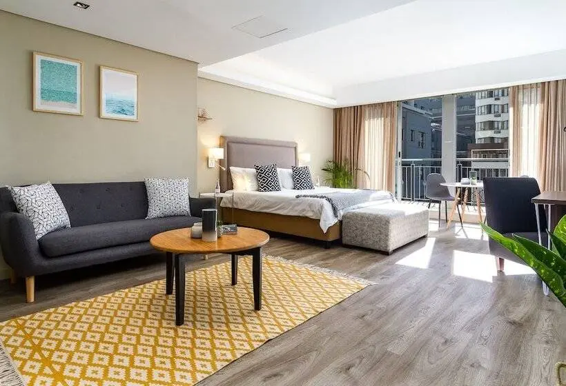 スーペリアスタジオ, Wink Aparthotel Foreshore