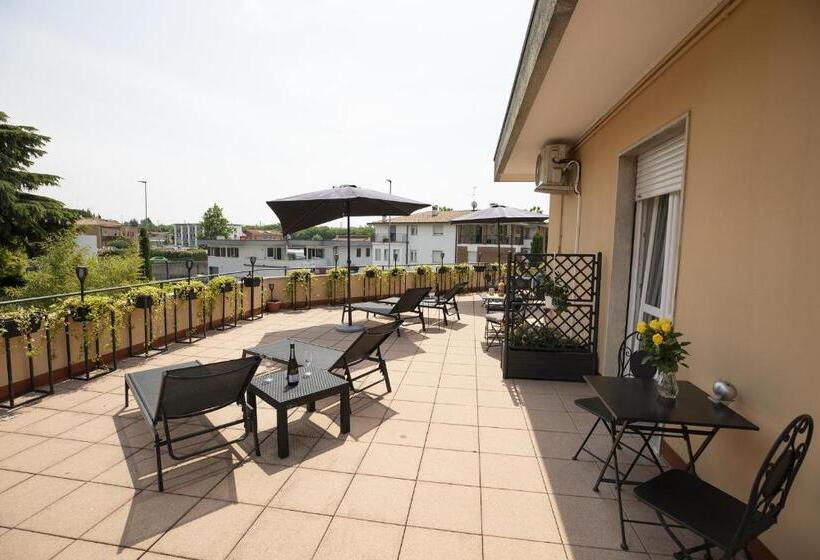 חדר דלוקס, Bru Rooms