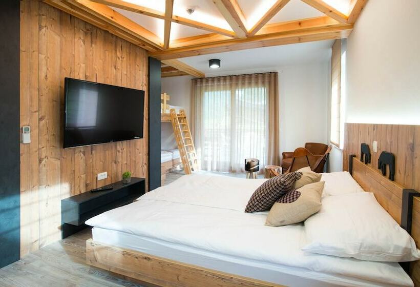 اتاق خانوادگی, Pr Anzl