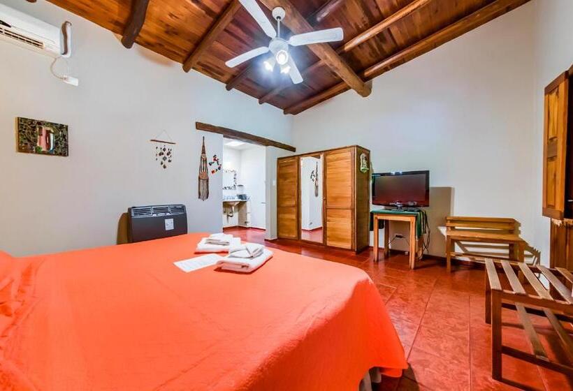 غرفة قياسية ثلاثية, Posada El Pucara