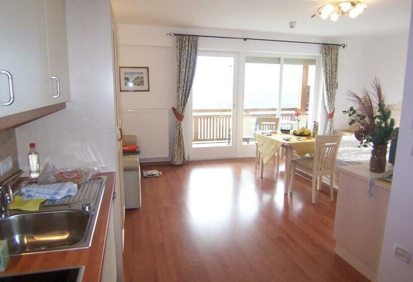 스탠다드 발코니 스튜디오, Appartement Tschivon