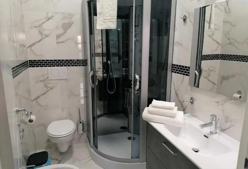 スタンダード４人部屋, B&b White House