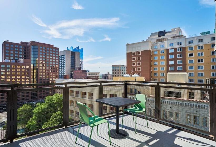 Tek Kişilik Premium Oda, Canopy By Hilton San Antonio Riverwalk