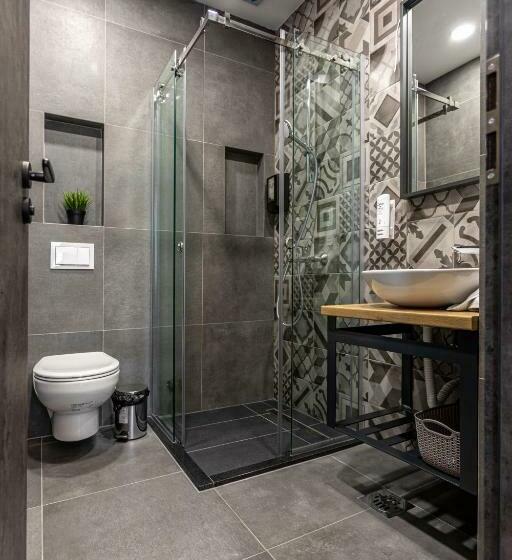 اتاق لوکس با چشم‌انداز شهر, Grand Central