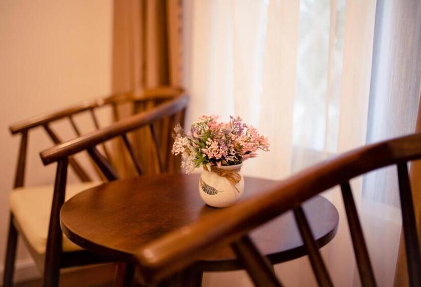 اتاق لوکس با تخت بزرگ, Marina Hotel Phú Yên