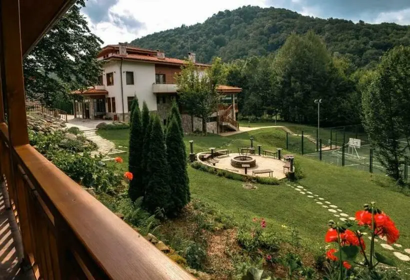 エコノミールーム, Chalet Balkan