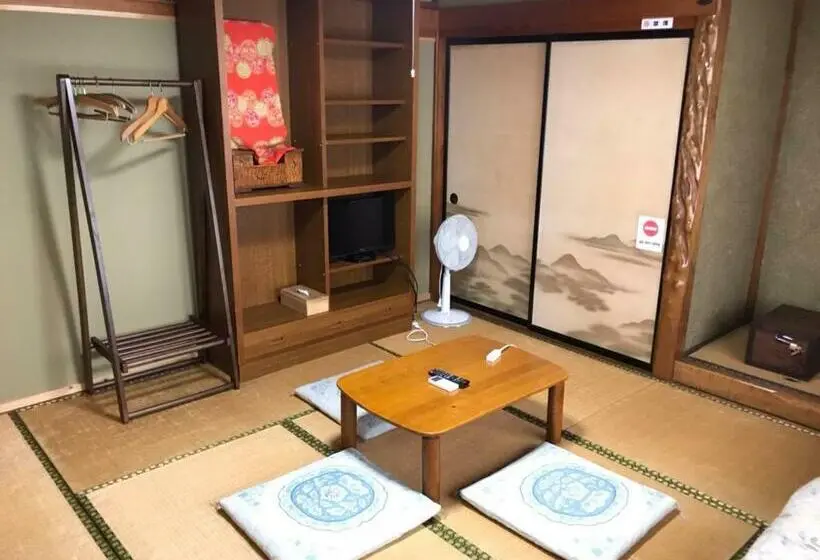 スタンダード４人部屋, Minsyuku Koshiyama