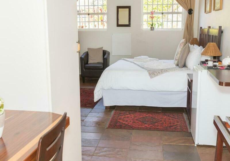 スタンダードトリプルルーム, Ou Skool Guesthouse