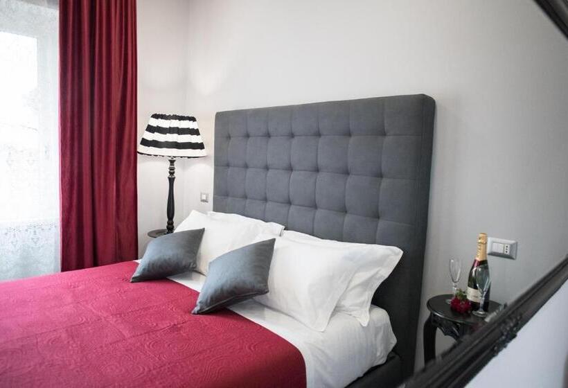 キングサイズベッドのデラックスルーム, Relais Villa Italia