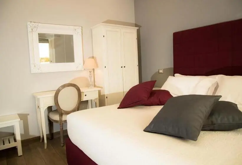 Superior Kolmen Hengen Huone, Relais Villa Italia