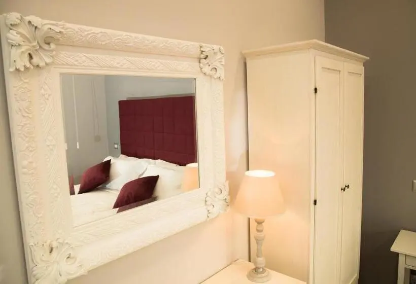 Superior Kolmen Hengen Huone, Relais Villa Italia