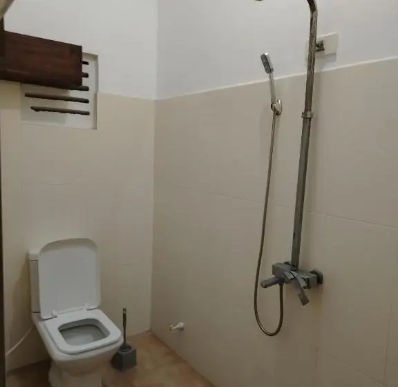 اتاق خانوادگی, Crafts Gallery