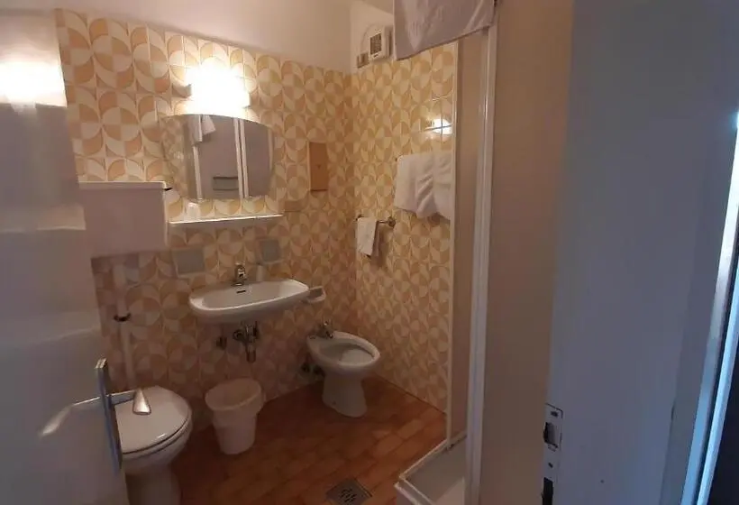 スタンダード4人部屋, Garnì Belvedere