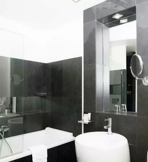 Suite Familiale, 1k Paris