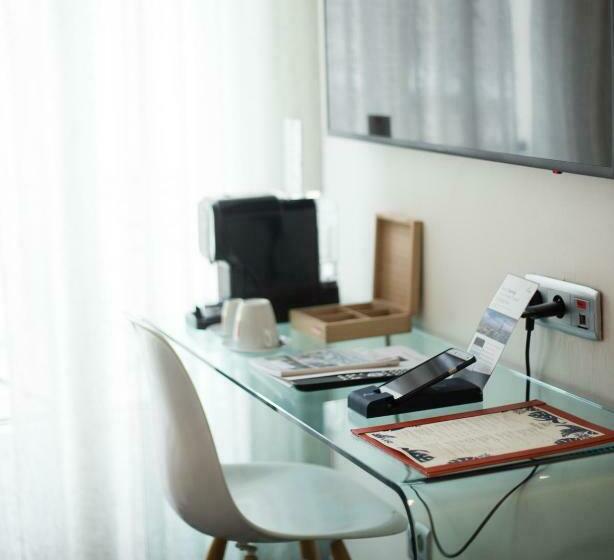 デラックスルーム, 1k Paris