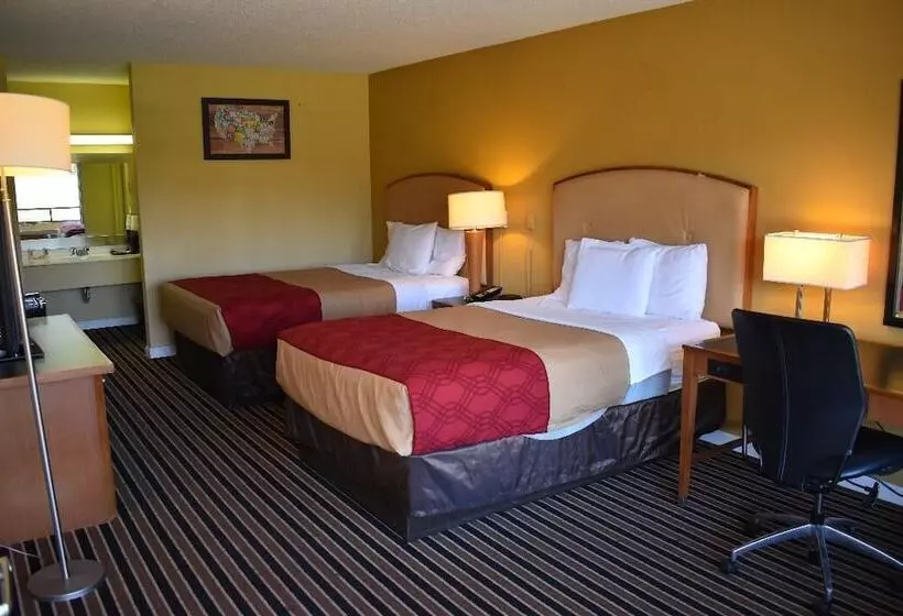 ２ダブルベッドのスタンダードルーム, Amerivu Inn & Suites   Gilbertsville