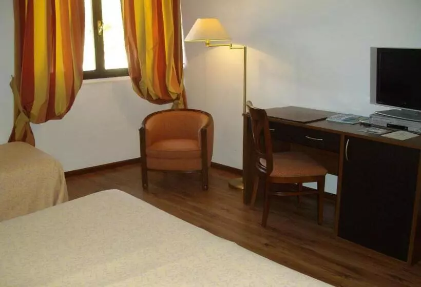Camera Tripla Superiore, Bel Sit