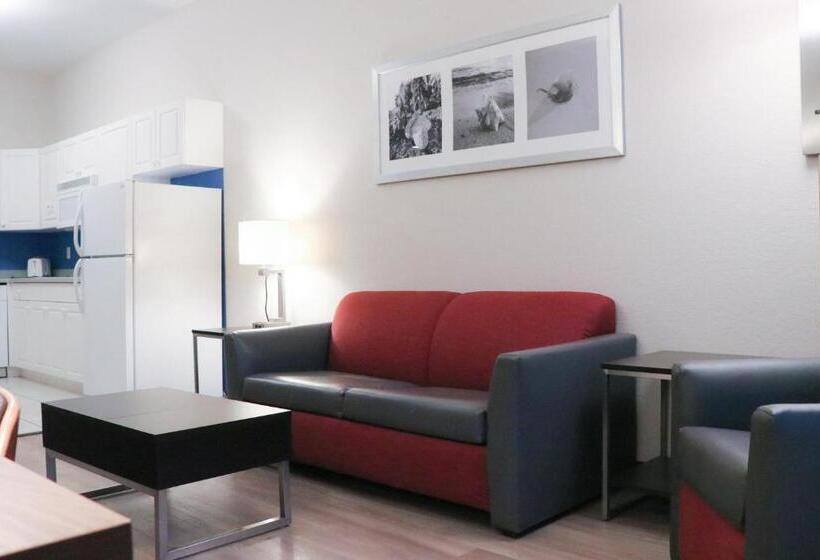 スイート, Days Inn & Suites By Wyndham Fort Myers Near Jetblue Park