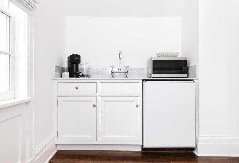 جناح, Ehp Resort & Marina