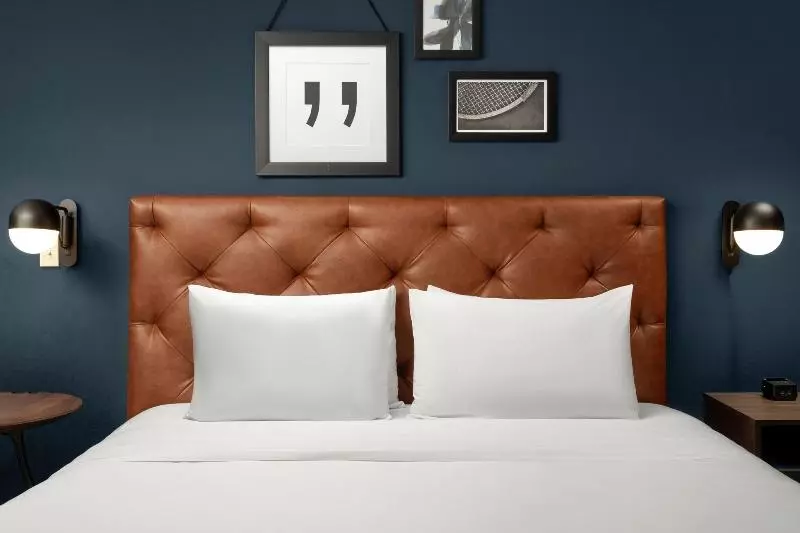 اتاق استاندارد با تخت بزرگ, Four Points By Sheraton San Jose Downtown