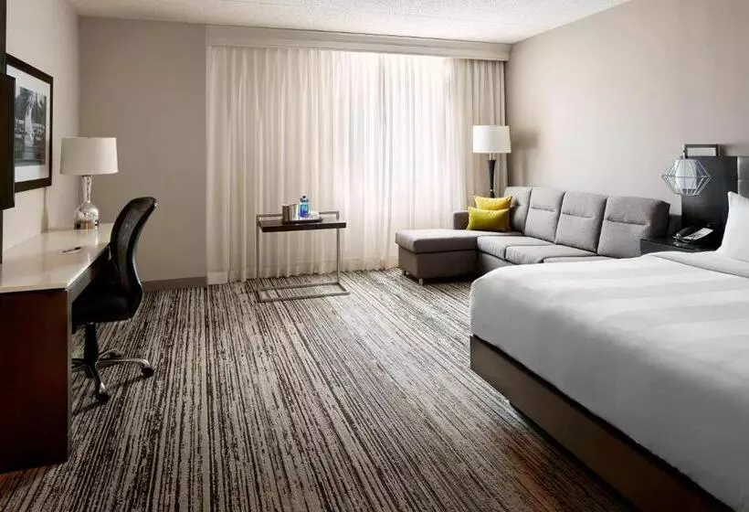 キングサイズベッドのスタンダードルーム, Marriott Columbus Northwest