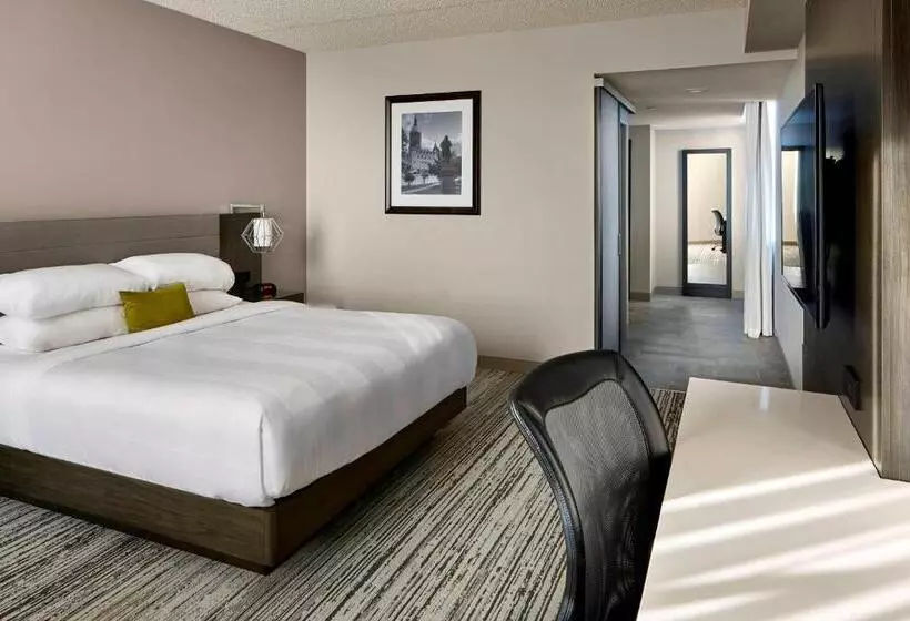 Deluxe-huone King-vuode, Marriott Hartford/windsor Airport