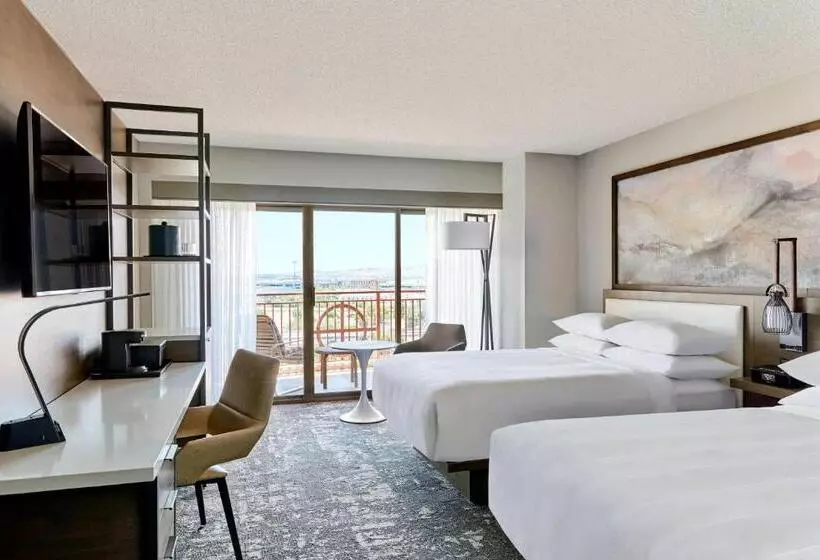 اتاق استاندارد با بالکن, Marriott Phoenix Airport