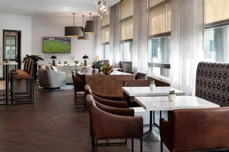 اتاق کلاب, San Jose Marriott