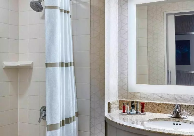 اتاق استاندارد با تخت بزرگ, San Jose Marriott