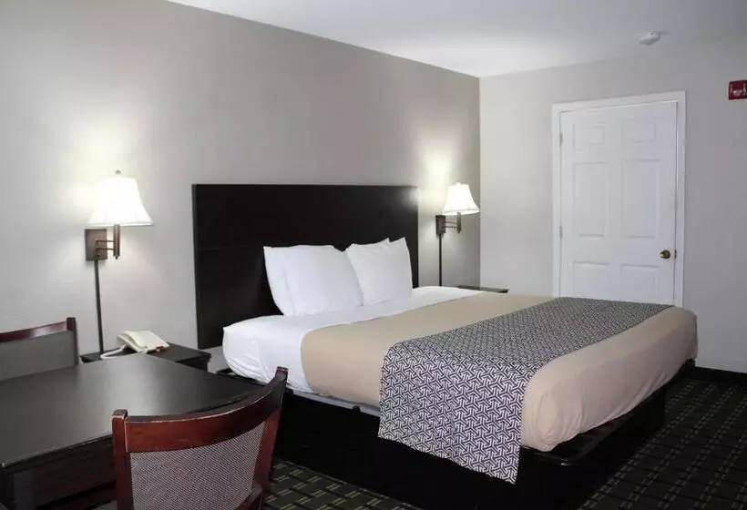 اتاق استاندارد با تخت بزرگ, Savannah Inn Savannah I95 North
