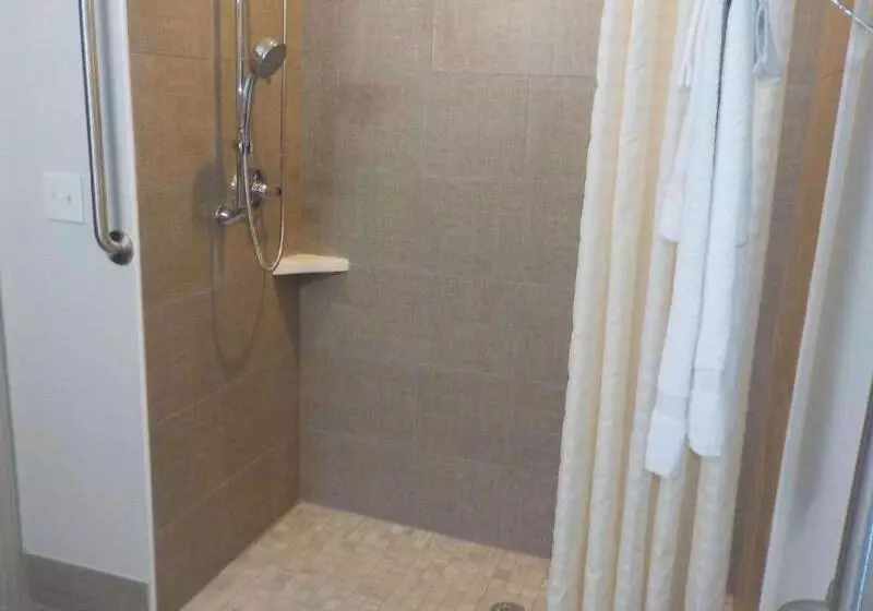 スタンダードルーム, Quality Inn Shallotte Near Ocean Isle Beach