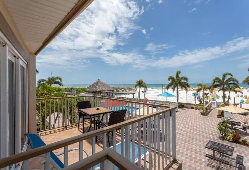 キングサイズベッドのスイートルーム, Plaza Beach Hotel   Beachfront Resort